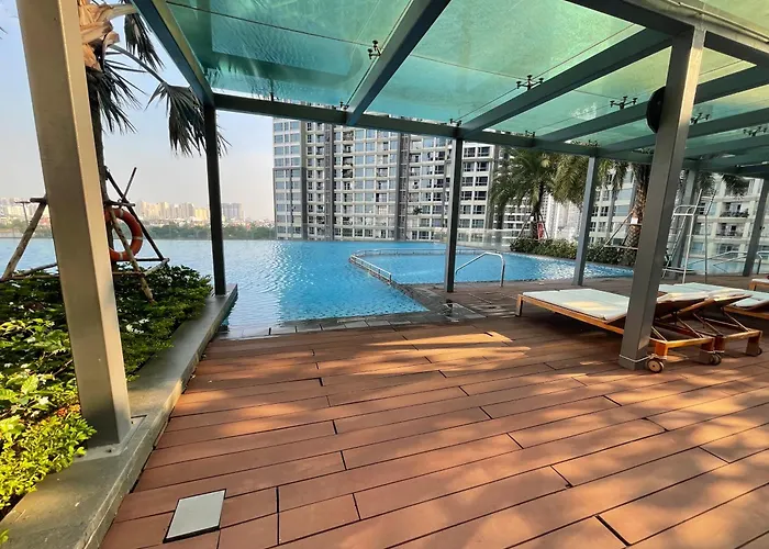 Landmark 81 Condotel Garden Bay