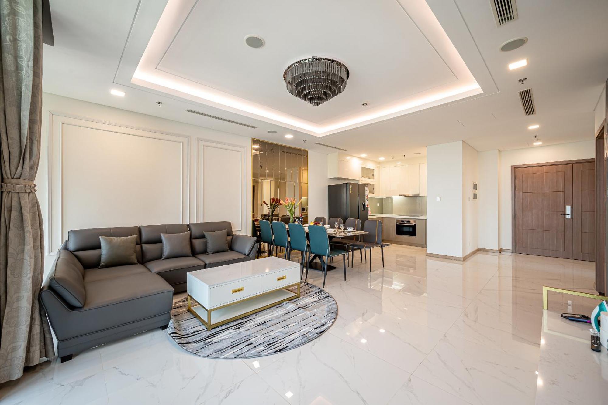 Landmark 81 Condotel Garden Bay *