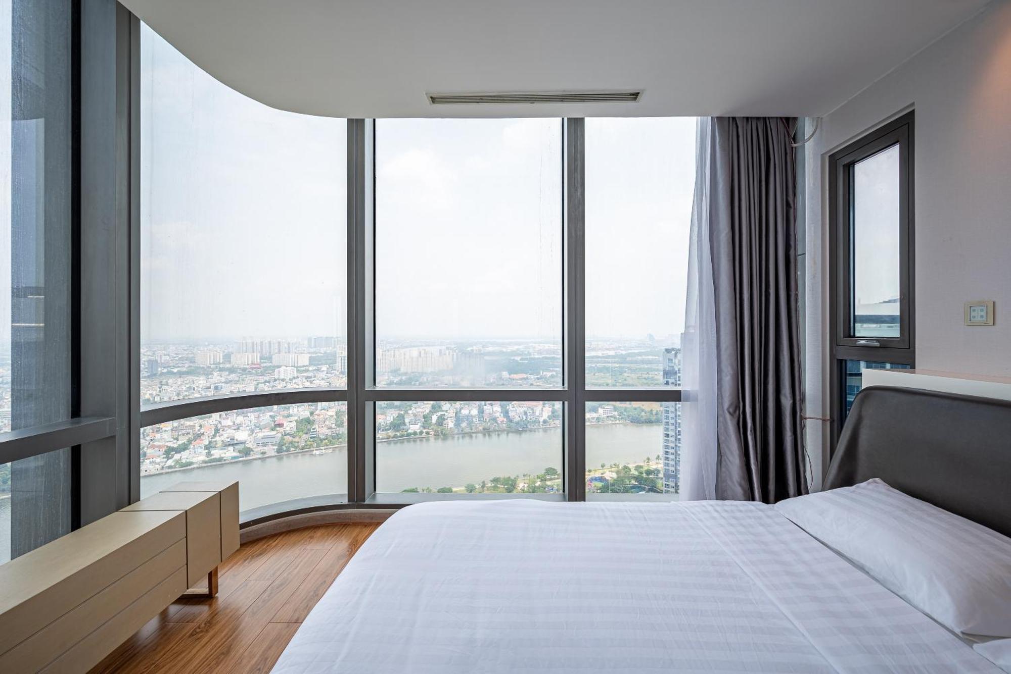 Landmark 81 Condotel Garden Bay *