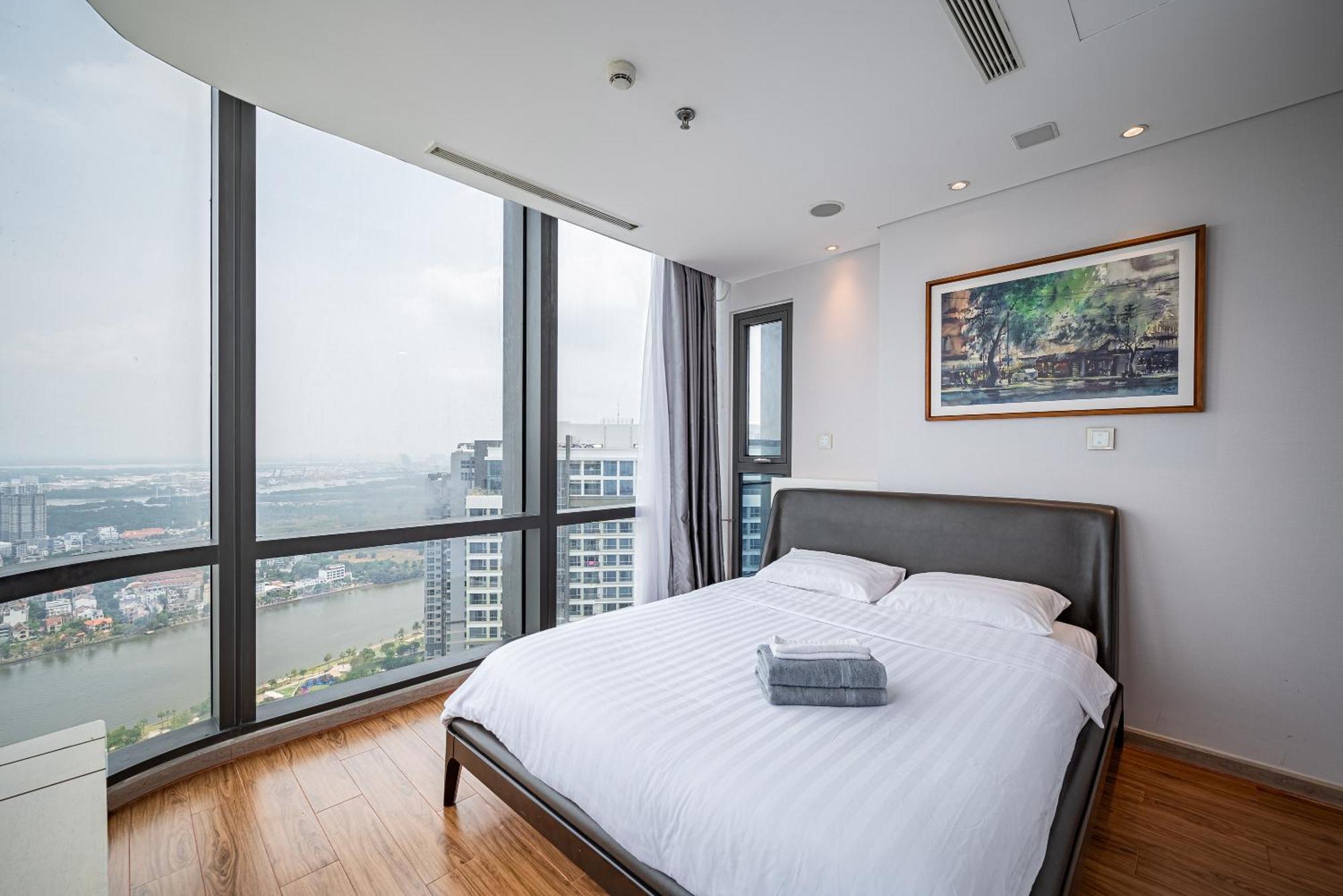 Landmark 81 Condotel Garden Bay