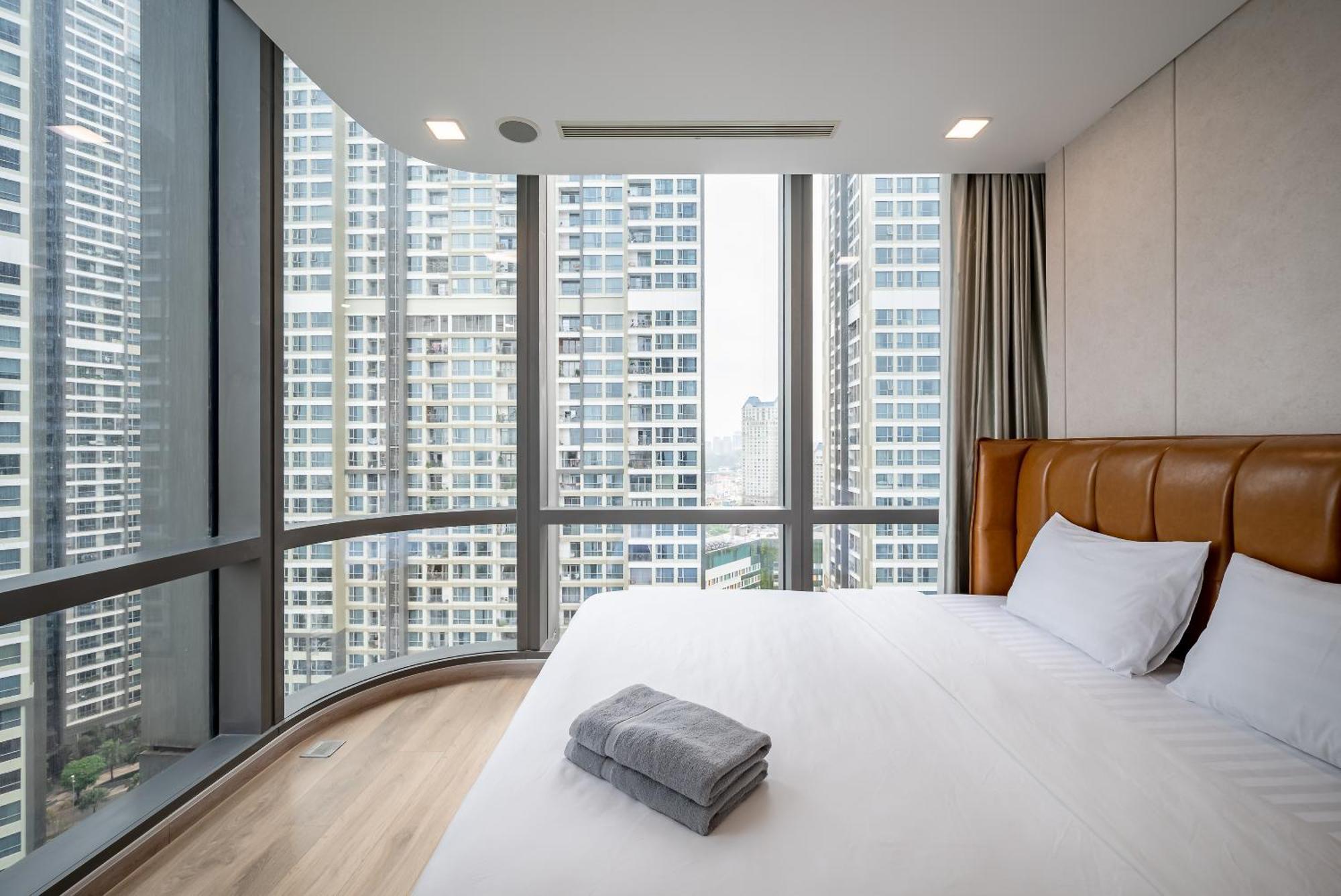 Landmark 81 Condotel Garden Bay *