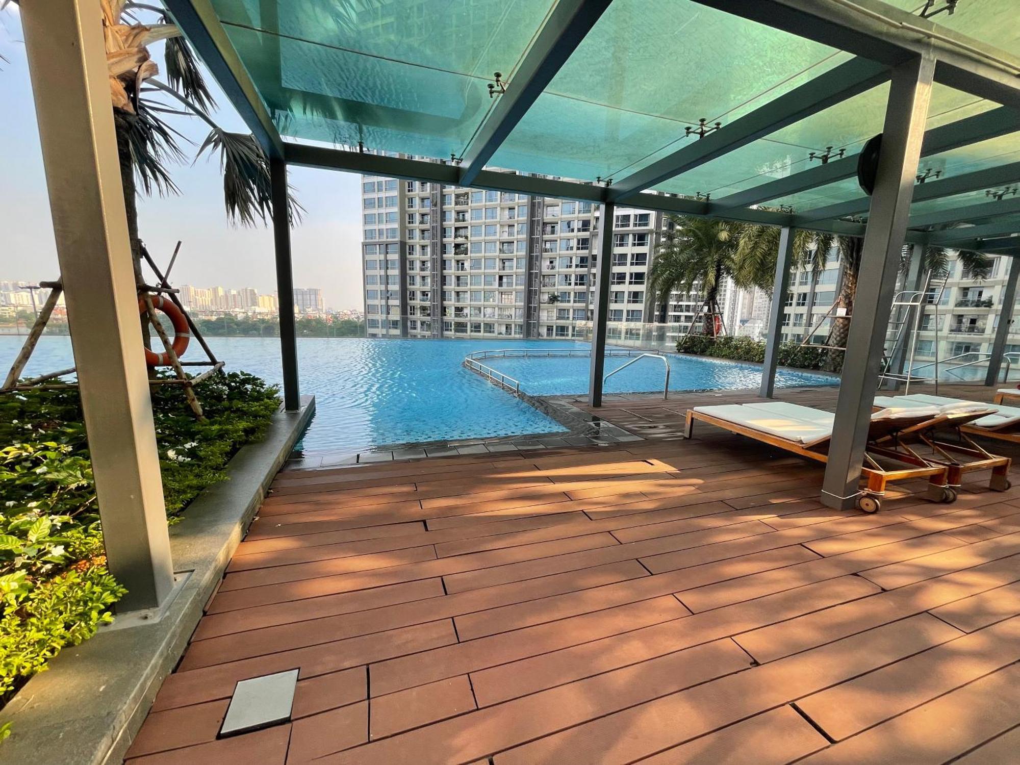 Landmark 81 Condotel Garden Bay